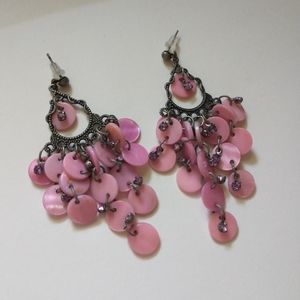 💥5/$25 Pink dangling earrings